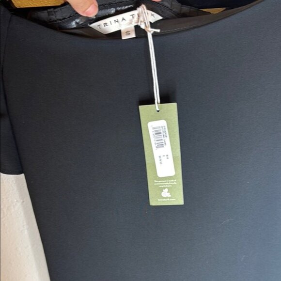Trina Turk “Exceptional” Black Off-Shoulder Flutter Sleeve Mini Dress - small‎ - Picture 6 of 14